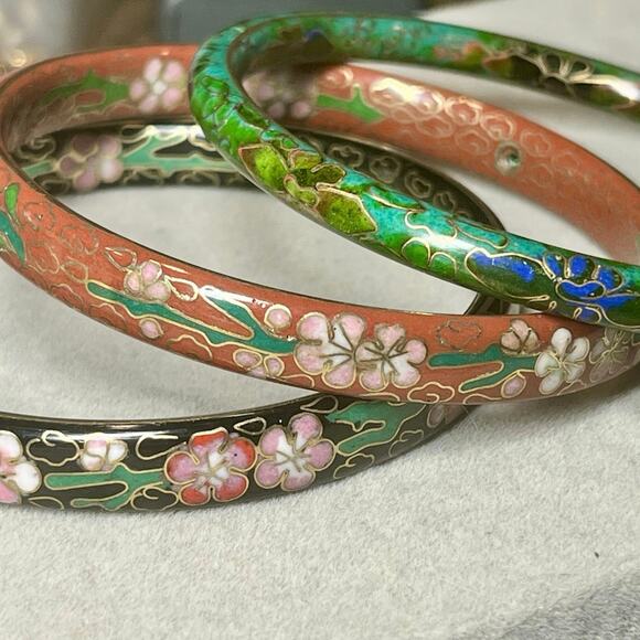 Vintage Cloisonné Enamel Bangle Bracelet Set of 3 Floral Chinoiserie Stackable - Picture 4 of 12